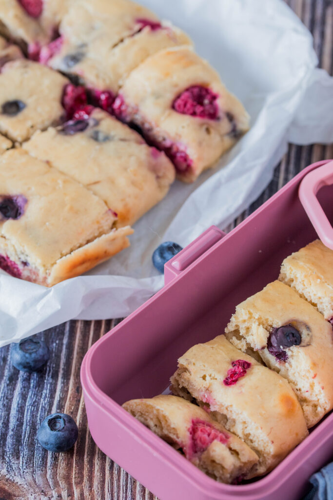 Frühstücksschnitten mit Beeren